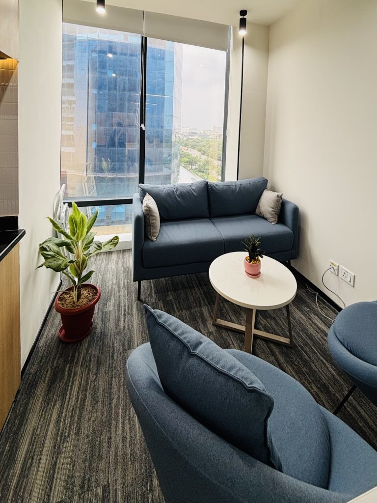 Lounge-Bereich im neuen Büro von SCALE India
