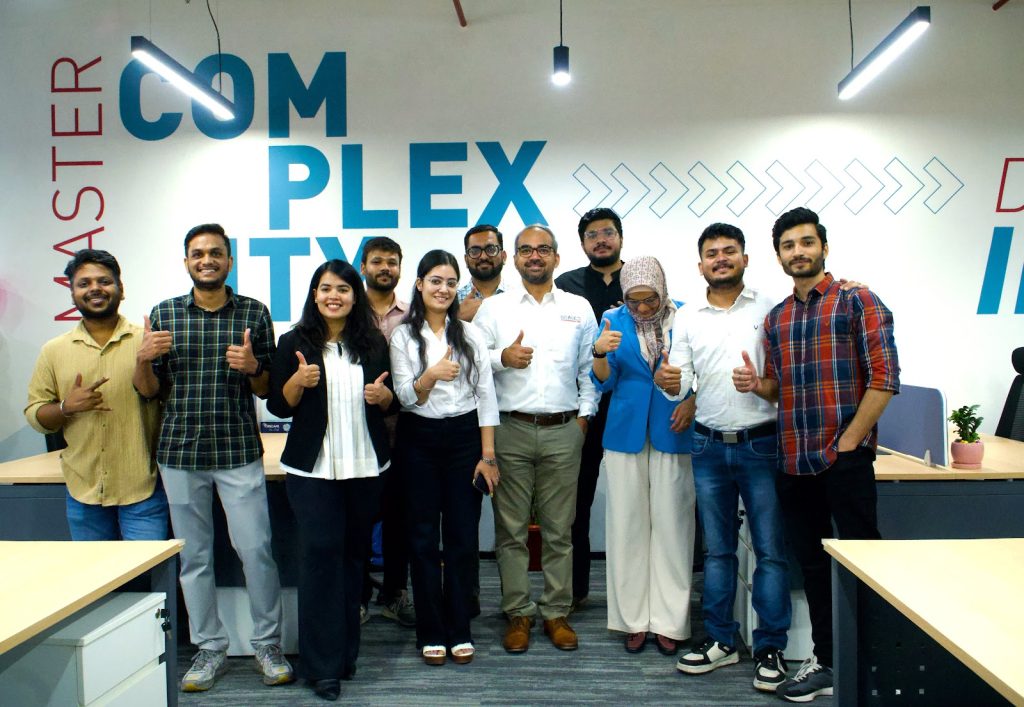 Das Team von SCALEsdm India im neuen Büro